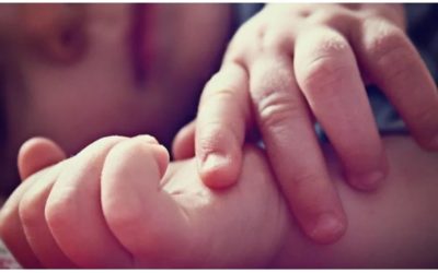 Nace bebé con tres miembros; primer caso de trifalia en la historia