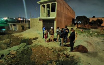 Señalan a sujeto de provocar daños en tubería y drenaje, él alega ser dueño de terrenos