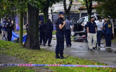 Hombre persigue y mata a dos ladrones que le habían robado 2 mil dólares