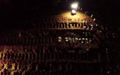 Brasil, ante masivos decesos por COVID-19, desarrolla entierros nocturnos