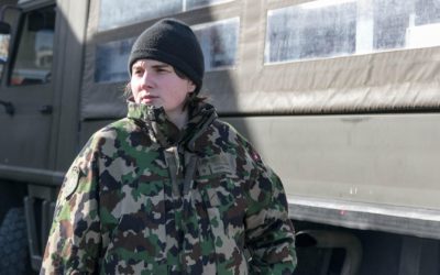 Mujeres soldados de Suiza, finalmente dejarán de usar ropa interior masculina