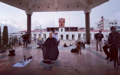 Corte de cabello es gratis y en el parque central