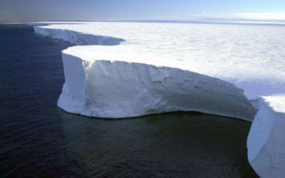 El iceberg más grande del mundo se desprende de la Antártida