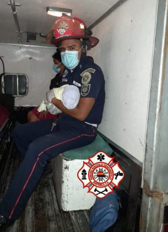 BEBE NACE EN AMBULANCIA