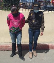 Mujer detenida en Xela tiene 3 órdenes de captura por extorsión
