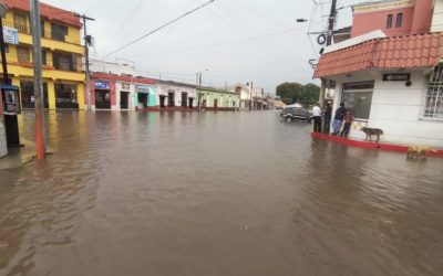 Lluvia y granizo causa estragos en sectores de Xela