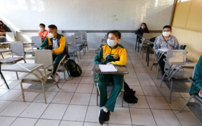 Giammattei anuncia próximo retorno a clases. El IGSS acaba de informar sobre aumento de casos de COVID en niños