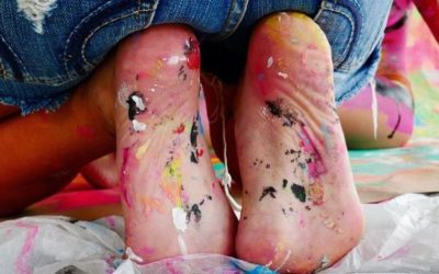 Creció en Xela y ahora sorprende con su arte a familia que pertenece a la realeza en Arabia Saudita, donde además imparte clases