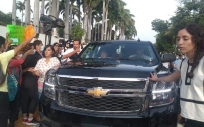 Presidente de México fue retenido por manifestantes en Chiapas, no lo dejaron llegar a su conferencia de prensa