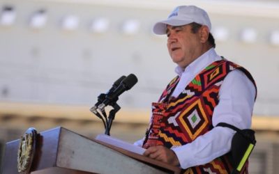 Giammattei dice que por mes vacunarán a 1 millón de personas en Guatemala