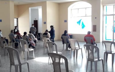 ¿Qué centros de vacunación atenderán el fin de semana en Xela?