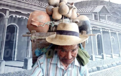 Muere hombre que por 7 décadas transportó a pie, alfarería, desde el altiplano marquense hasta la frontera con México