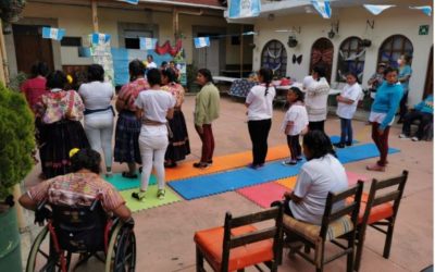 Mañana cívica en hogar administrado por SBS