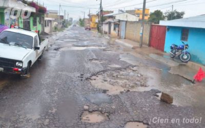 Vecinos dicen que han esperado por más de dos años reparación de calle