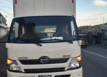 PNC arresta a hombre que conducía camión robado