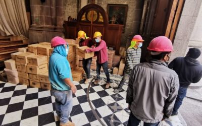 Entregan ayuda alimentaria para obras de iglesia