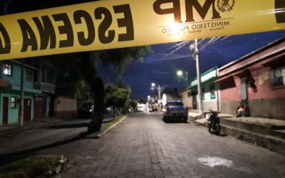 Bomberos dan referencias de personas asesinadas esta tarde en Xela. PGN busca a familiares de menor