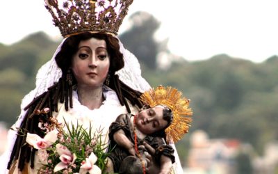 Quetzaltenango: Imagen de la Virgen del Rosario luce nuevo ajuar