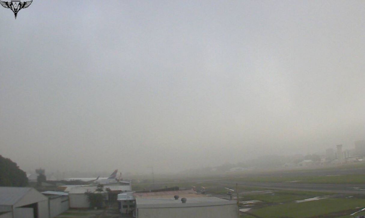 Alerta verde por neblina en el Aeropuerto La Aurora