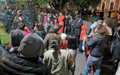 Cientos de personas abarrotan el Parque a Centroamérica, pese a restricción municipal
