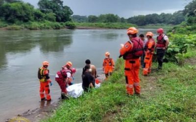 Localizan el cadáver de niña que fue arrastrada por río en Retalhuleu