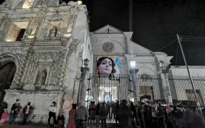 Cientos de Quetzaltecos acuden este día a venerar a la Virgen del Rosario