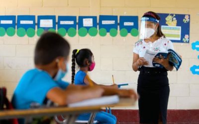 En Guatemala se planifica regresar a clases presenciales en febrero 2022