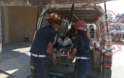 Accidente laboral: Le cae una varilla de hierro