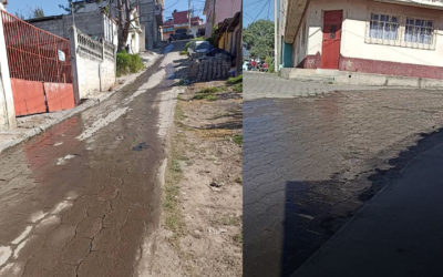 Dos fugas de agua en el sector de Las Tapias, vecinos llevan varias horas pidiendo respuesta de EMAX
