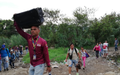 ¿Cuánto le cuesta a un venezolano un día en la frontera con Colombia?