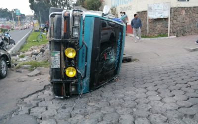 Accidente a la altura de Plaza Japón, zona 3 Xela