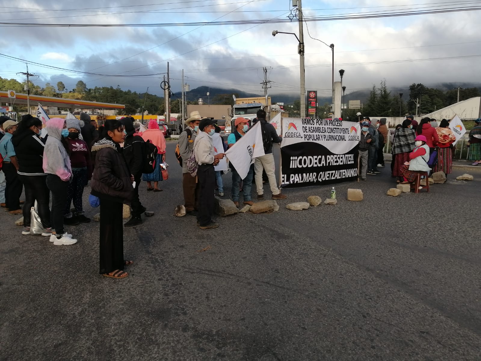 Inician bloqueos en carreteras de Guatemala Inician bloqueos en carreteras de Guatemala
