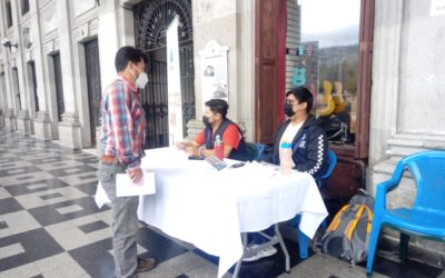 Quetzaltecos acuden a actualizar sus datos en la municipalidad