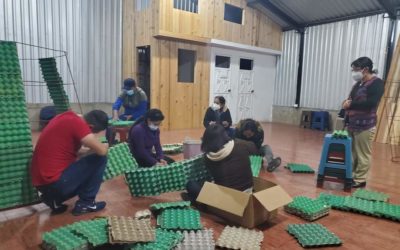 Vecinos del barrio El Calvario inician construcción de árbol navideño ecológico