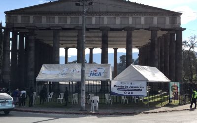 Vacunan con Sputnik-V en el Templo Minerva de Xela. Estos son los puestos habilitados para este viernes
