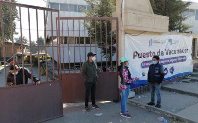 Fluida vacunación en el único puesto habilitado para este fin de semana en Xela