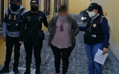 MP desarrolla operativos para arrestar a personas que vendían plazas en el IGSS