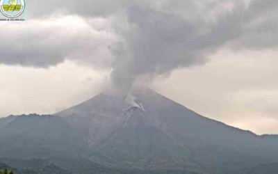 Continúa monitoreo al volcán Santiaguito