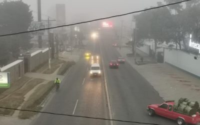 Postales de amanecer con neblina  en la ciudad de Quetzaltenango.