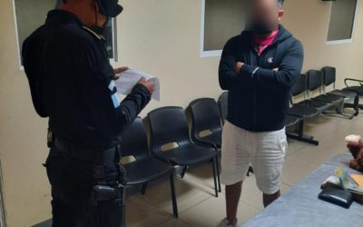 Arrestan en el Aeropuerto La Aurora al «Lic» quien es requerido por Estados Unidos
