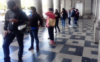 Largas filas en Xela para pagar recibo único y comprar boleto de ornato