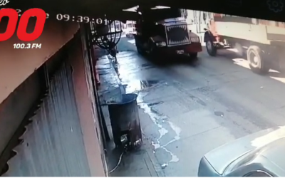 Cámara graba cómo se registró mortal accidente en la zona 10 de Quetzaltenango