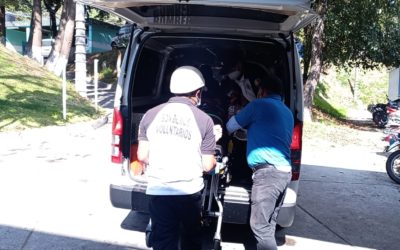 Canadiense se defiende de asalto y resulta herido con machete