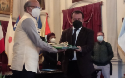 ¿Cuál es el motivo de la visita a Quetzaltenango del embajador de la India?