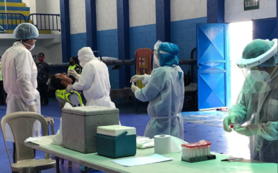 Estudios apuntan que el repunte de nuevos casos por la ómicron se avecina a su final