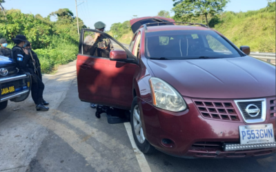 Antinarcóticos interceptan vehículo en Quetzaltenango por posible transporte de ilícitos