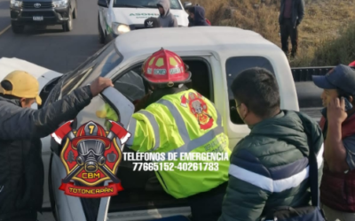 Colisión entre un picop y una camioneta deja una herida