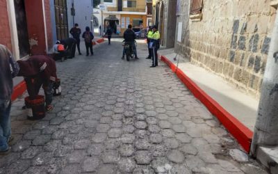 Buscan recuperar vías por medio de señalización en calles de Xela