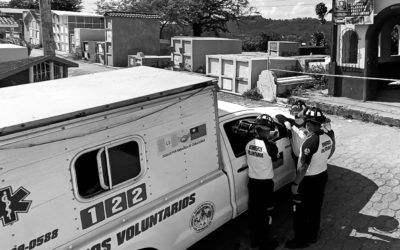 Familia guardará luto por dos hermanos que fueron asesinados, uno en Retalhuleu el jueves y otro hoy en el cementerio de Colomba
