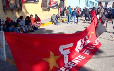 Sindicalistas de salud colocan mantas en el Área de Salud de Quetzaltenango, ¿Por qué?